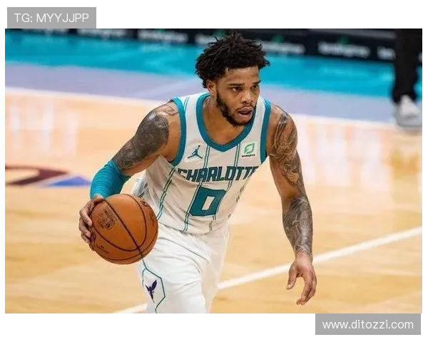 约书亚·金新赛季表现稳健，助力球队重返巅峰之路