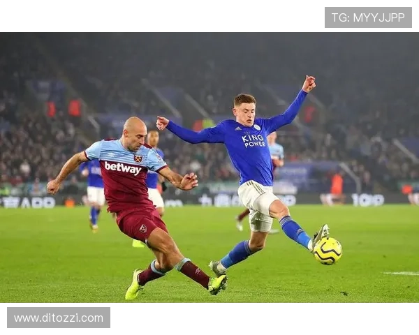 切尔西人多阵容豪华，整体配合问题逐步显现，球队稳定性面临考验